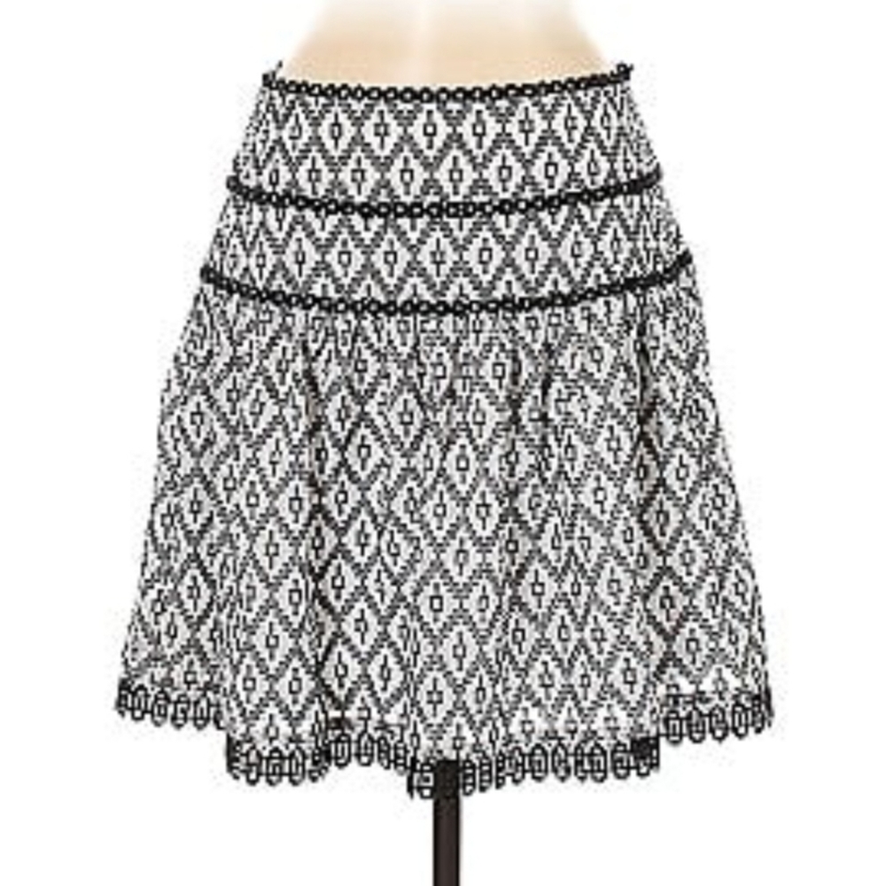 NWT Black and white tiered mid rise boho women's mini skirt size 10